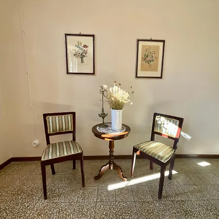 Corte Bicchio 11 Ospiti * Capannori